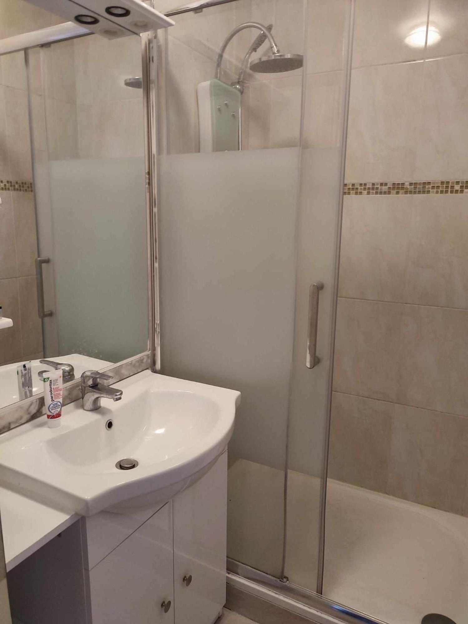 Logement Entier: Levallois-Perret- Porte De Paris Exterior foto